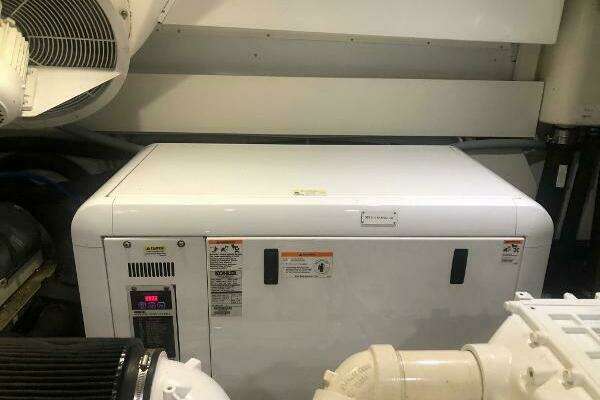 2012 Monte Carlo Yachts 76