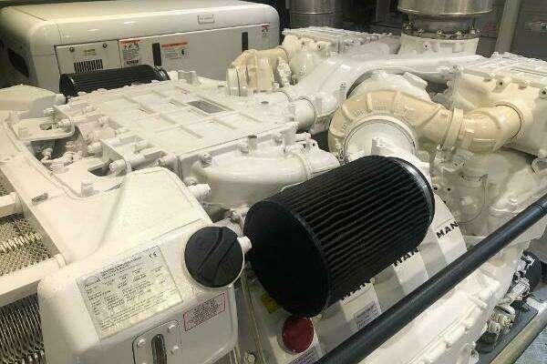 2012 Monte Carlo Yachts 76