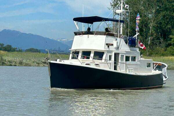 38-ft-Custom-1970-Tri-Cabin-JAAX-Delta British Columbia Canada yacht for sale