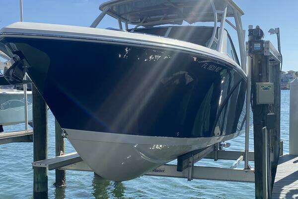 Photo of the 2018 Sailfish 275 Dual Console