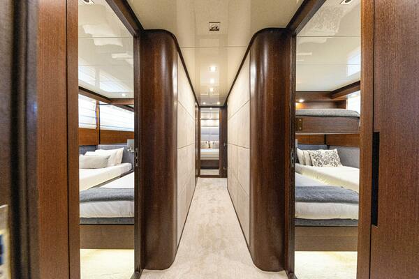 TAURO 85ft Sanlorenzo Yacht For Sale
