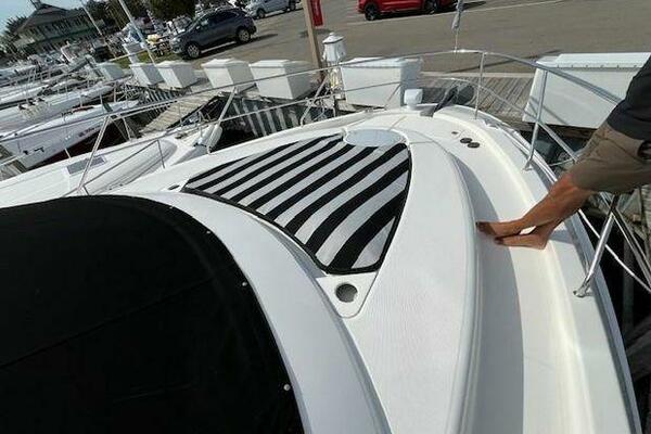 SUN DAZE II 43ft Silverton Yacht For Sale