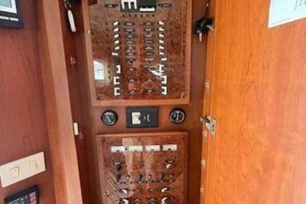 SUN DAZE II 43ft Silverton Yacht For Sale