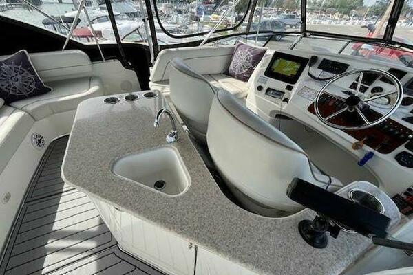 SUN DAZE II 43ft Silverton Yacht For Sale