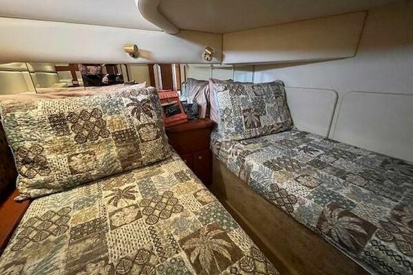 SUN DAZE II 43ft Silverton Yacht For Sale