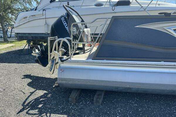 Photo of the 2023 Premier 250 INTRIGUE RL