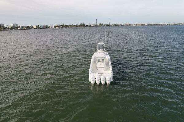 Photo of the 2013 SeaVee 390