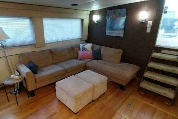 Photo of the 1976 Bertram Flybridge MY "Grace"