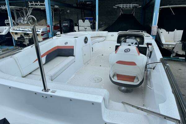 Photo of the 2021 Hurricane SunDeck Sport 188-OB