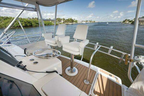 2015 Tiara Yachts 39