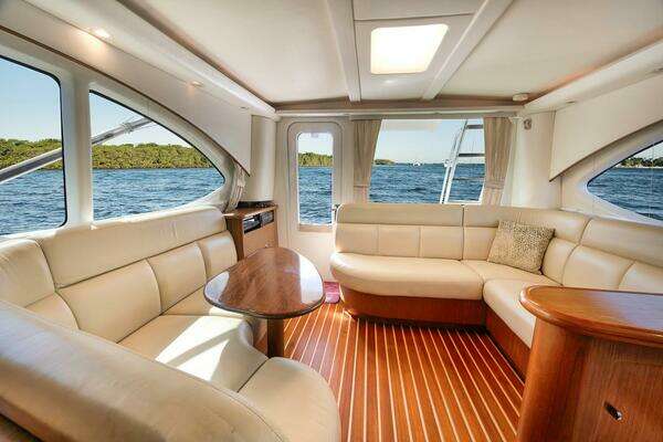 2015 Tiara Yachts 39