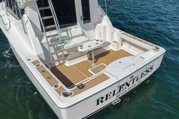 2015 Tiara Yachts 39