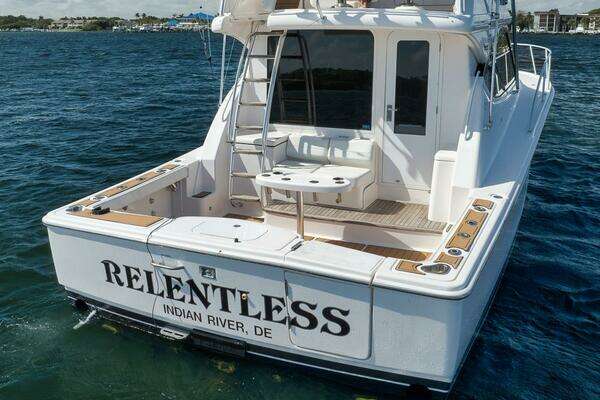 2015 Tiara Yachts 39