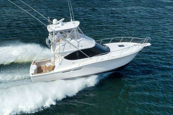 2015 Tiara Yachts 39