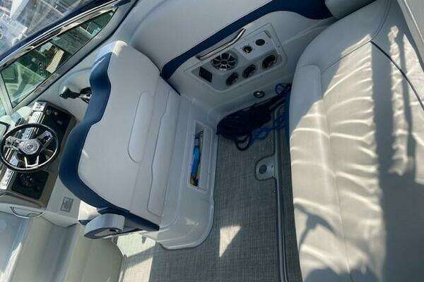 2023 Crownline 28