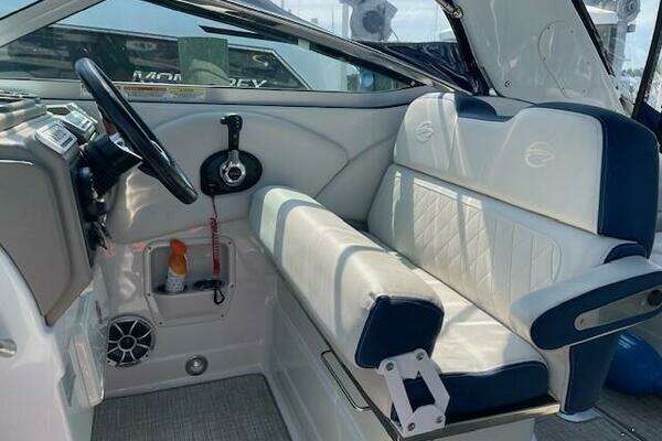 2023 Crownline 28
