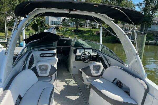 2023 Crownline 29