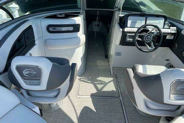 2023 Crownline 29