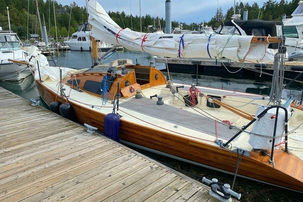 30ft Custom Yacht For Sale