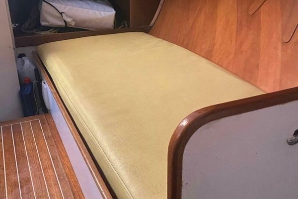 30ft Custom Yacht For Sale