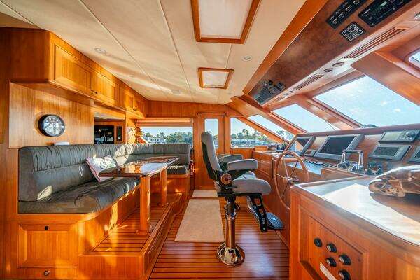 2006 Offshore Yachts 72