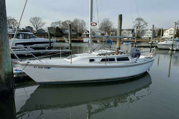 Photo of the 1988 Catalina  "Johns Way"