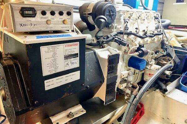 2000 Custom Carolina 56