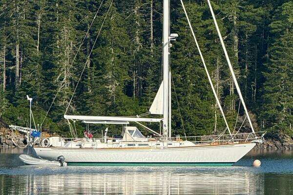 51' Hinckley Yachts