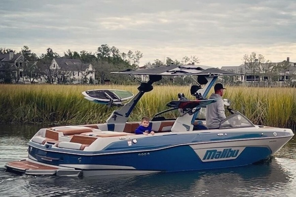 23ft Malibu Yacht For Sale