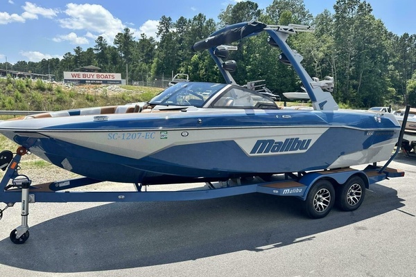 23ft Malibu Yacht For Sale
