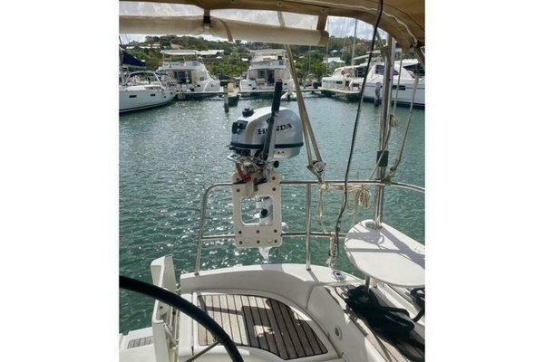 43ft Beneteau Yacht For Sale