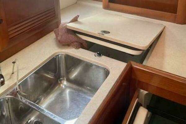 Photo of the 2007 Beneteau 423