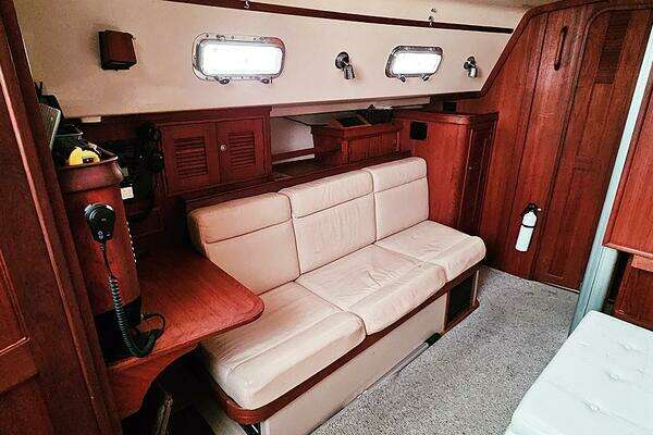 Photo of the 2000 Island Packet 350 "KATYDID"