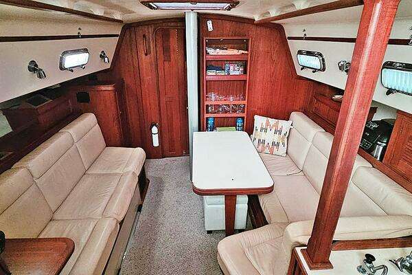 Photo of the 2000 Island Packet 350 "KATYDID"