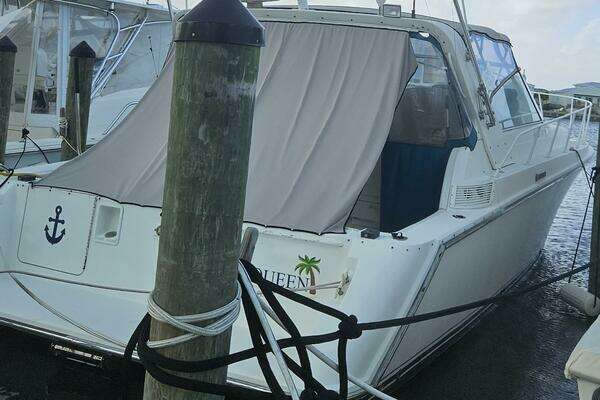 Photo of the 1990 Trojan 11M Express "Island Queen"