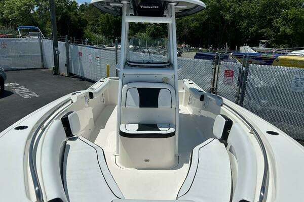 2019 Tidewater 23