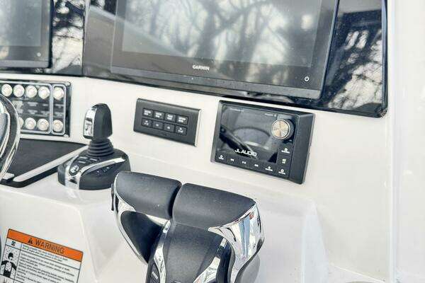 2025 Sea Fox 32