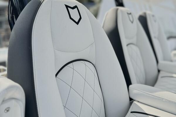 32ft Sea Fox Yacht For Sale