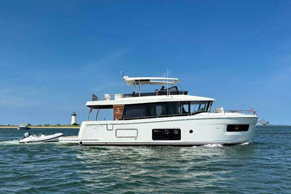 56-ft-Beneteau-2026-Swift Trawler 54-In Stock-Dartmouth Massachusetts United States yacht for sale