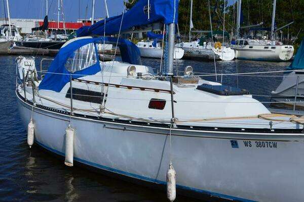 Photo of the 1981 C&C 30