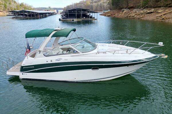 Photo of the 2004 Four Winns Vista 288
