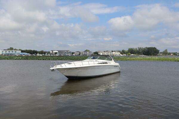 Sea Ray 500 Sundancer Yacht For Sale
