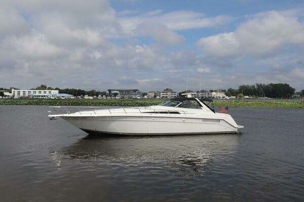 Sea Ray 500 Sundancer Yacht For Sale