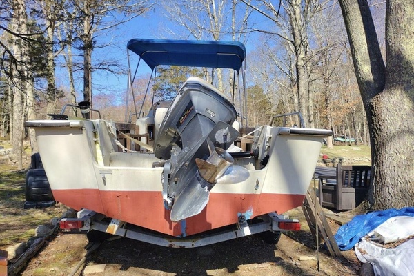 25ft Boston Whaler Yacht For Sale