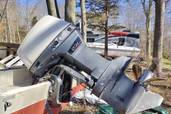 25ft Boston Whaler Yacht For Sale