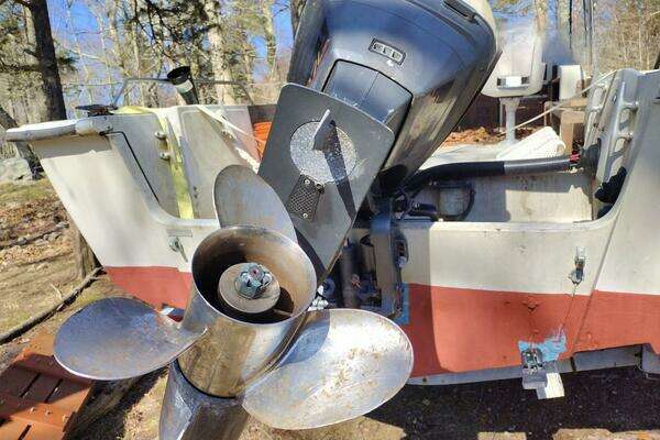 Photo of the 1983 Boston Whaler Revenge