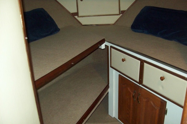 UNDER THE WIRE 35ft Chris Craft Yacht For Sale