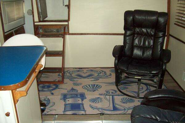 Photo of the 1979 Chris-Craft Catalina 350