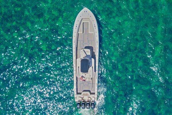 2013 Invincible 42