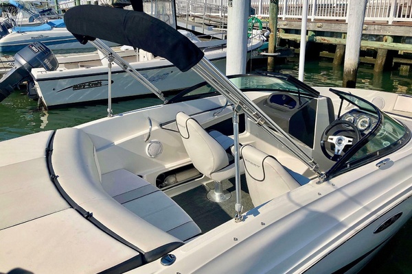 20ft Sea Ray Yacht For Sale